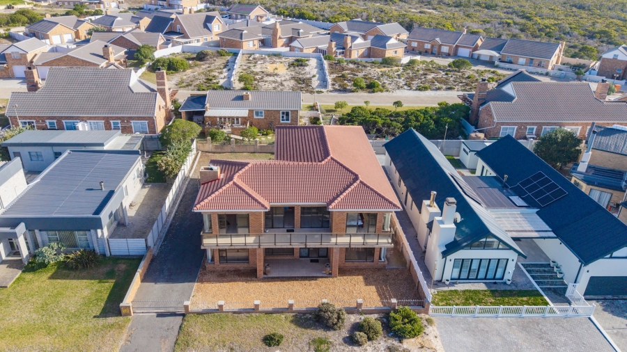 5 Bedroom Property for Sale in Oceanview Heights Western Cape